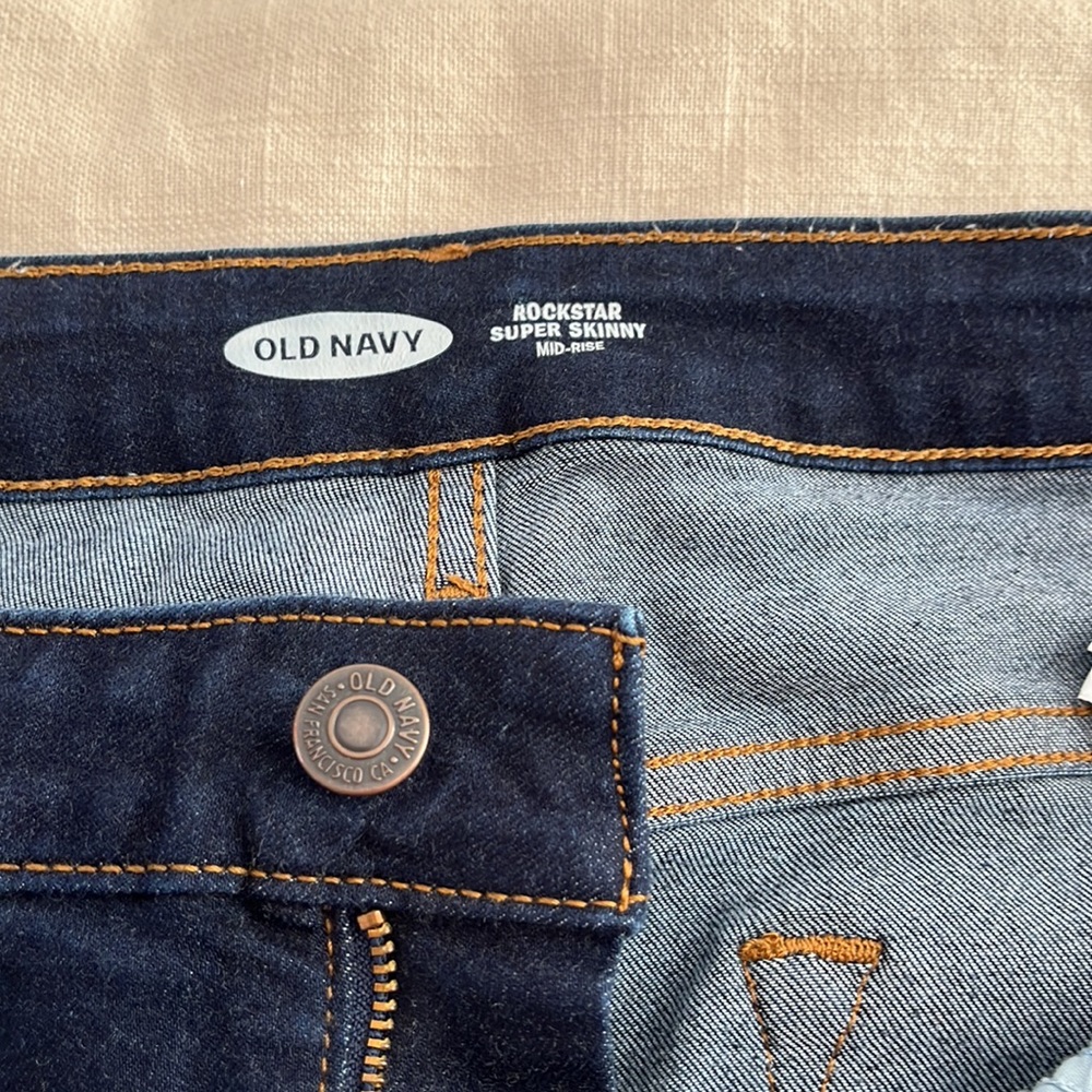 Mid-Rise Skinny Jeans